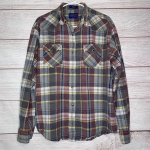 Pendleton Men’s plaid long sleeve shirt snap buttons